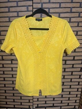 Chance R. Yellow floral twofer top size small petite